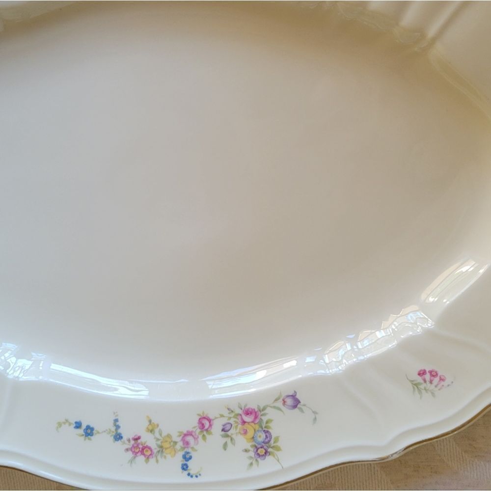 Serving platter  - Picture 3 of 7